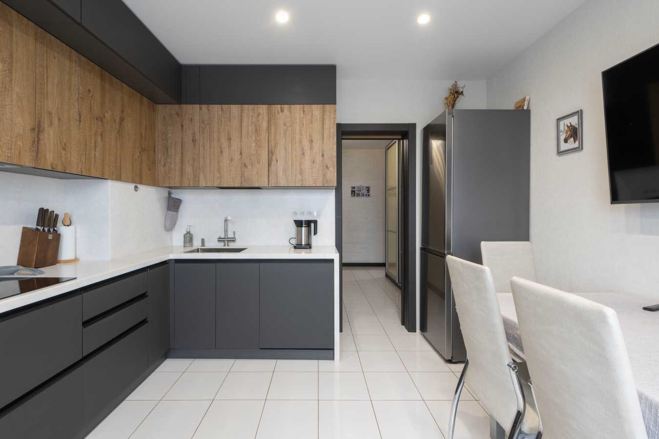 Продажа 2-комнатной квартиры 76 м², Науки просп., 55А