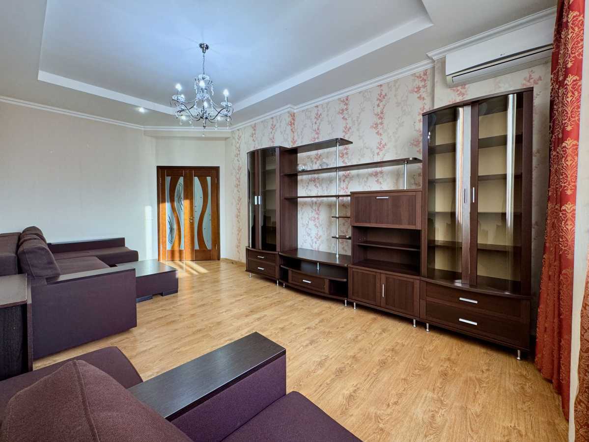 Продажа 1-комнатной квартиры 51 м², Науки просп., 30