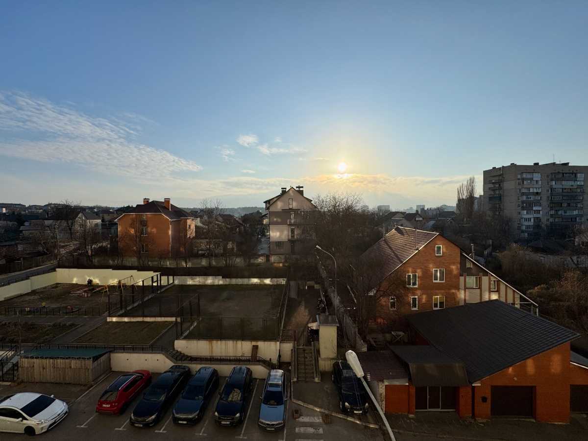 Продажа 1-комнатной квартиры 51 м², Науки просп., 30