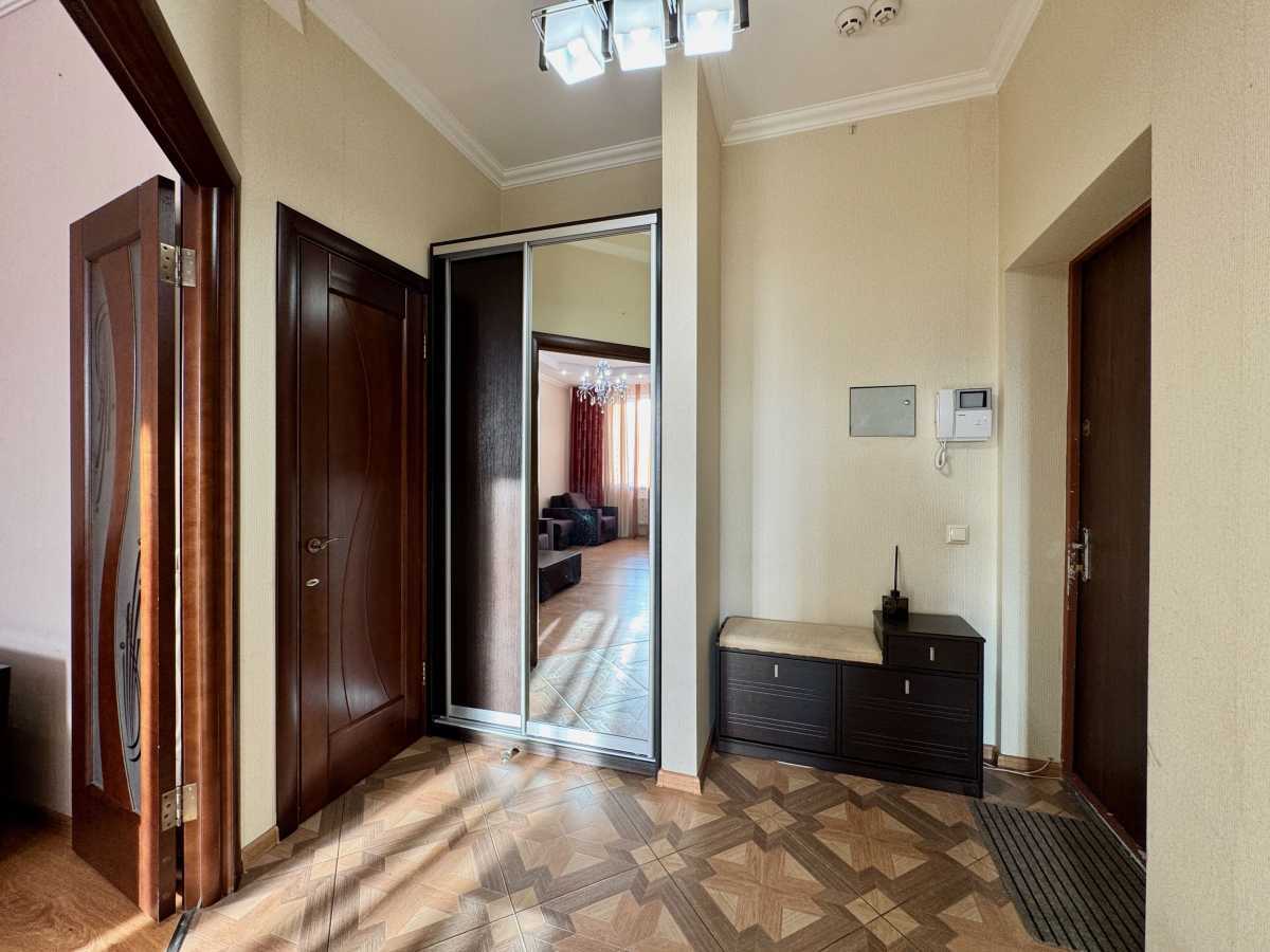 Продажа 1-комнатной квартиры 51 м², Науки просп., 30