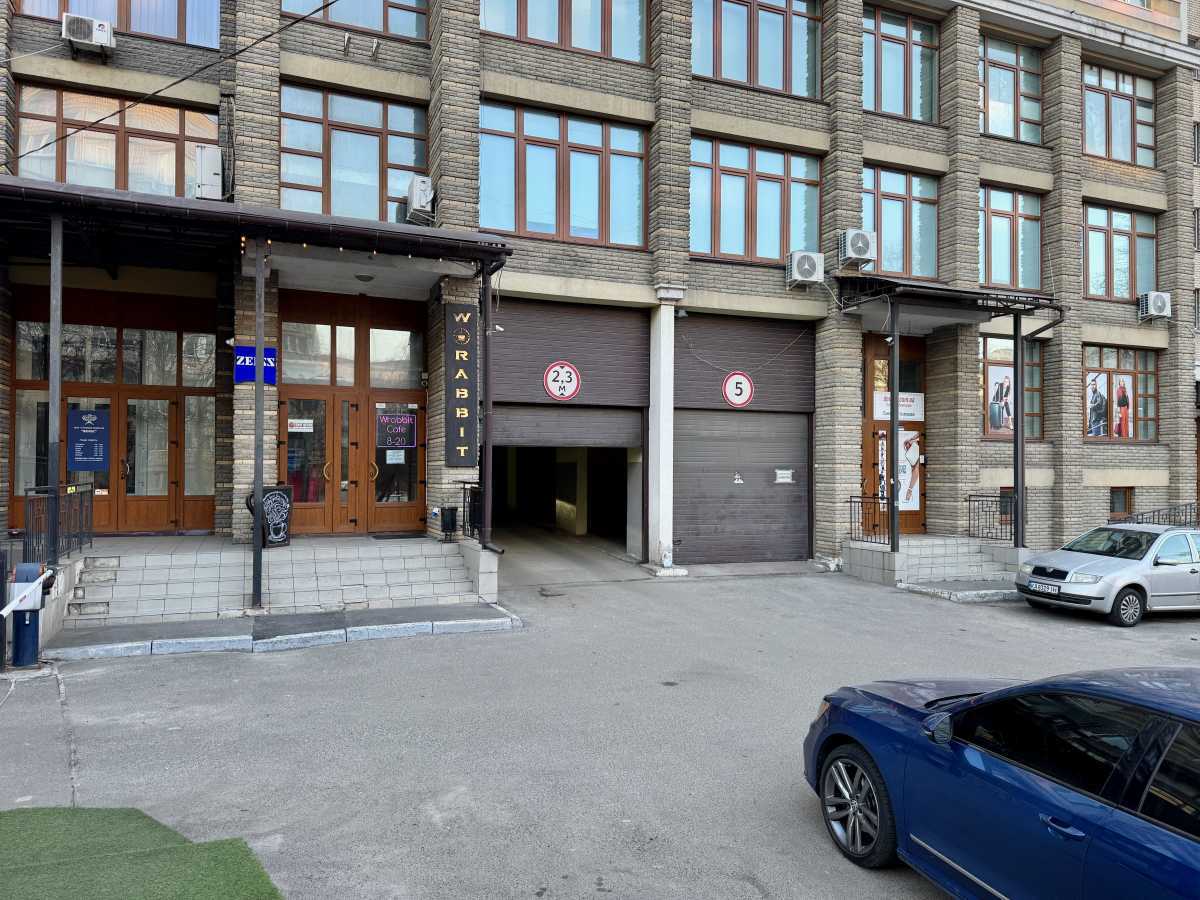 Продажа 1-комнатной квартиры 51 м², Науки просп., 30