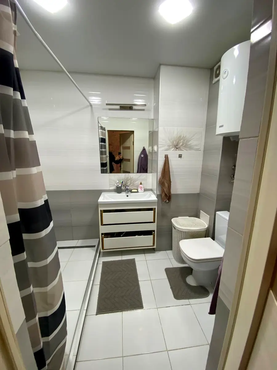 Продажа 1-комнатной квартиры 40 м², Академика Сахарова ул., 44