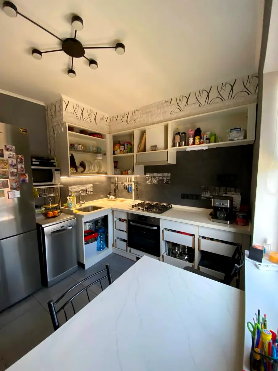 Продажа 1-комнатной квартиры 40 м², Академика Сахарова ул., 44