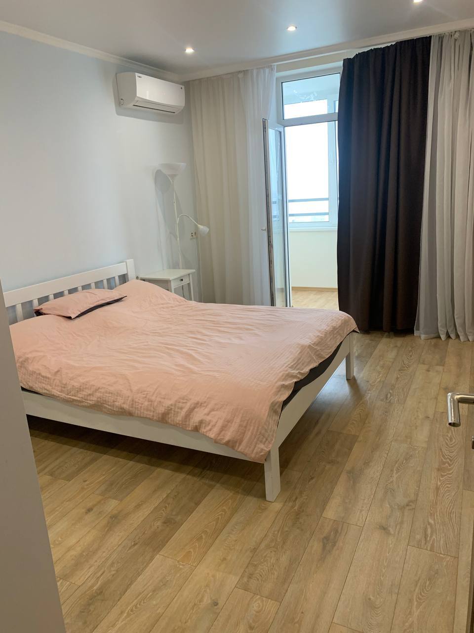 Продажа 2-комнатной квартиры 65 м², Ованеса Туманяна ул., 1