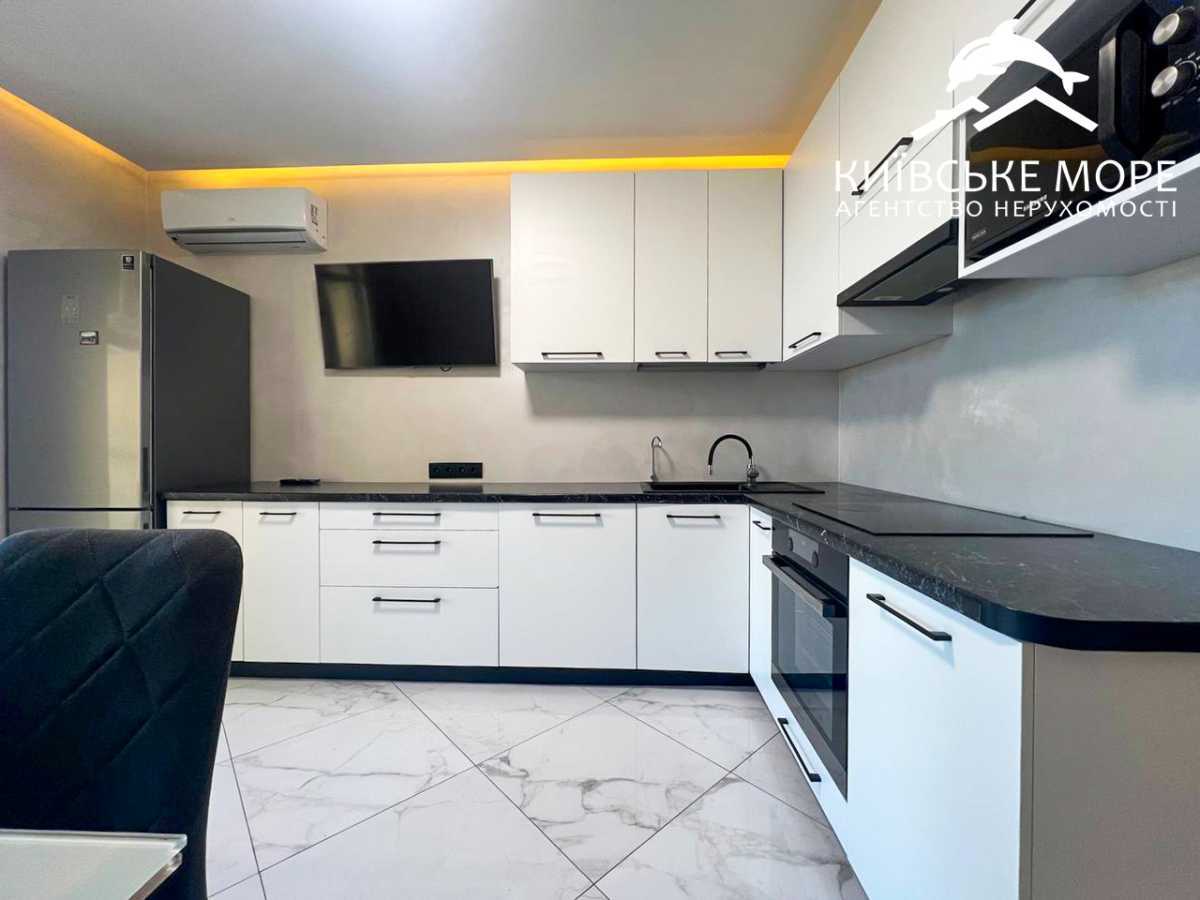 Аренда 1-комнатной квартиры 54 м², Князя Романа Мстиславича, 28А