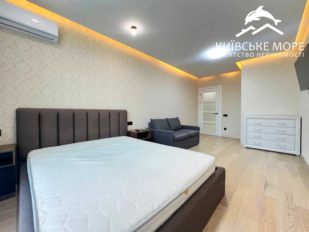 Аренда 1-комнатной квартиры 54 м², Князя Романа Мстиславича, 28А