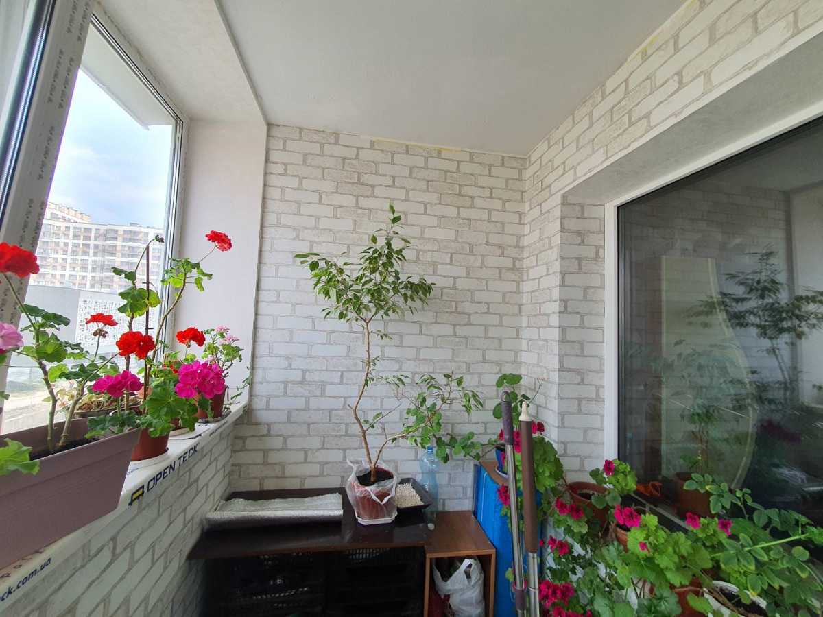 Продажа 2-комнатной квартиры 78 м², Сергея Данченко ул., 3