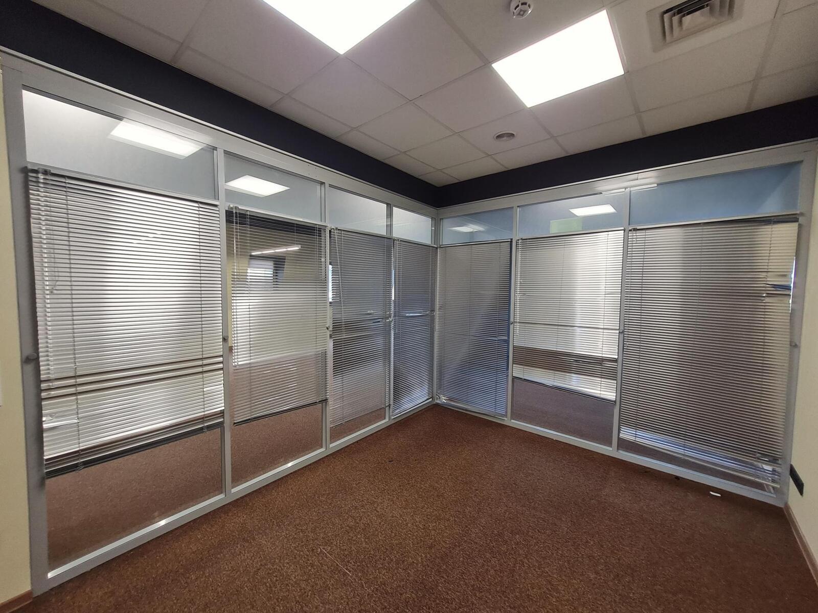 Аренда офиса 700 м², Кирилловская ул.