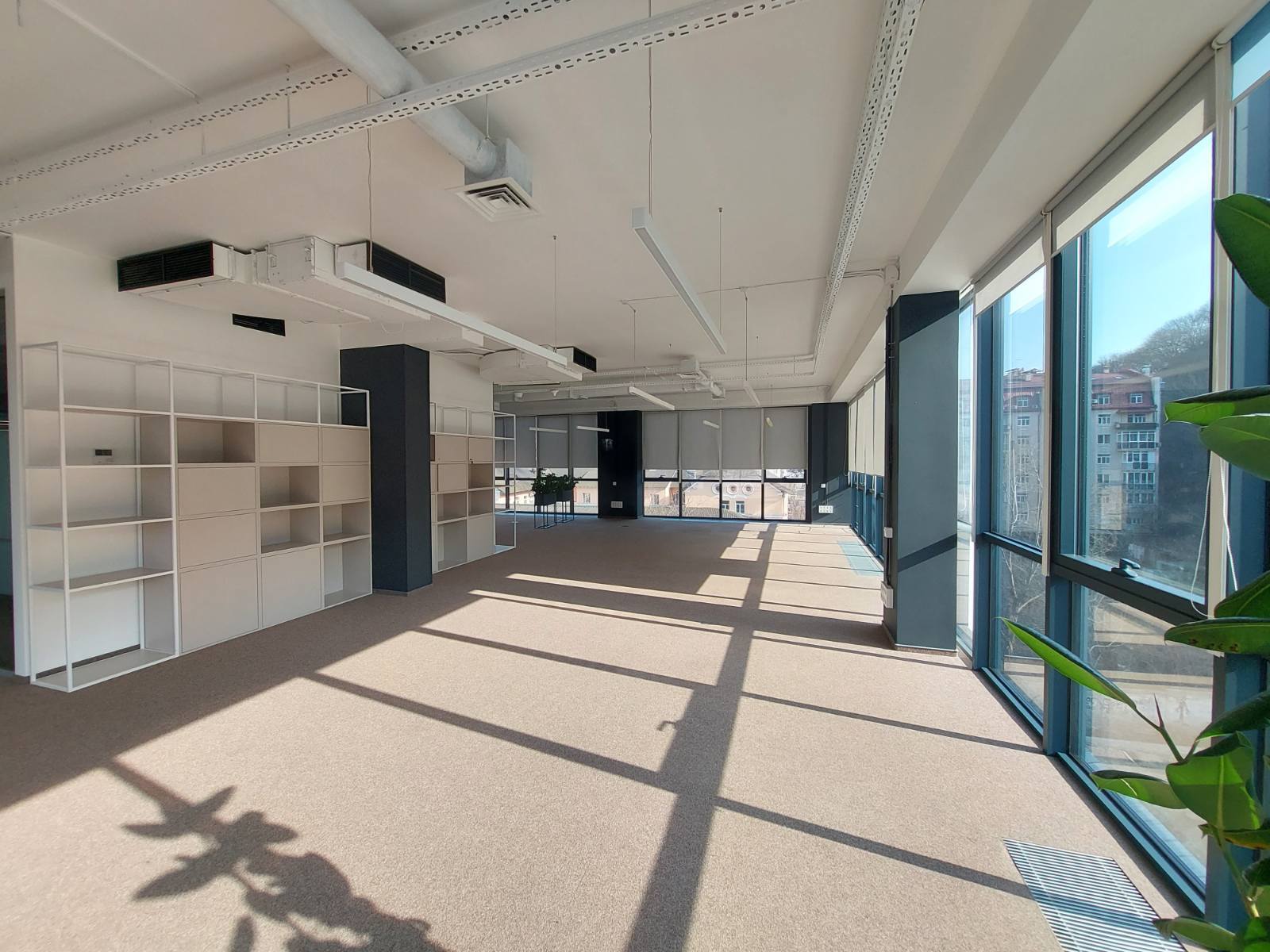 Аренда офиса 700 м², Кирилловская ул.