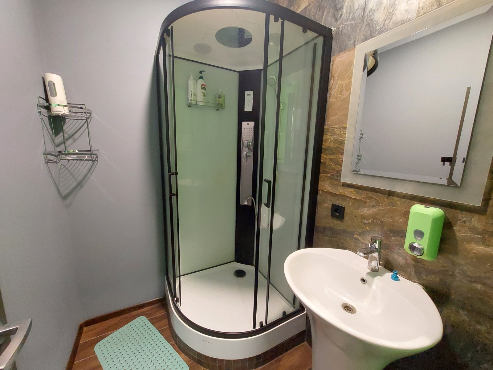 Аренда офиса 700 м², Кирилловская ул.