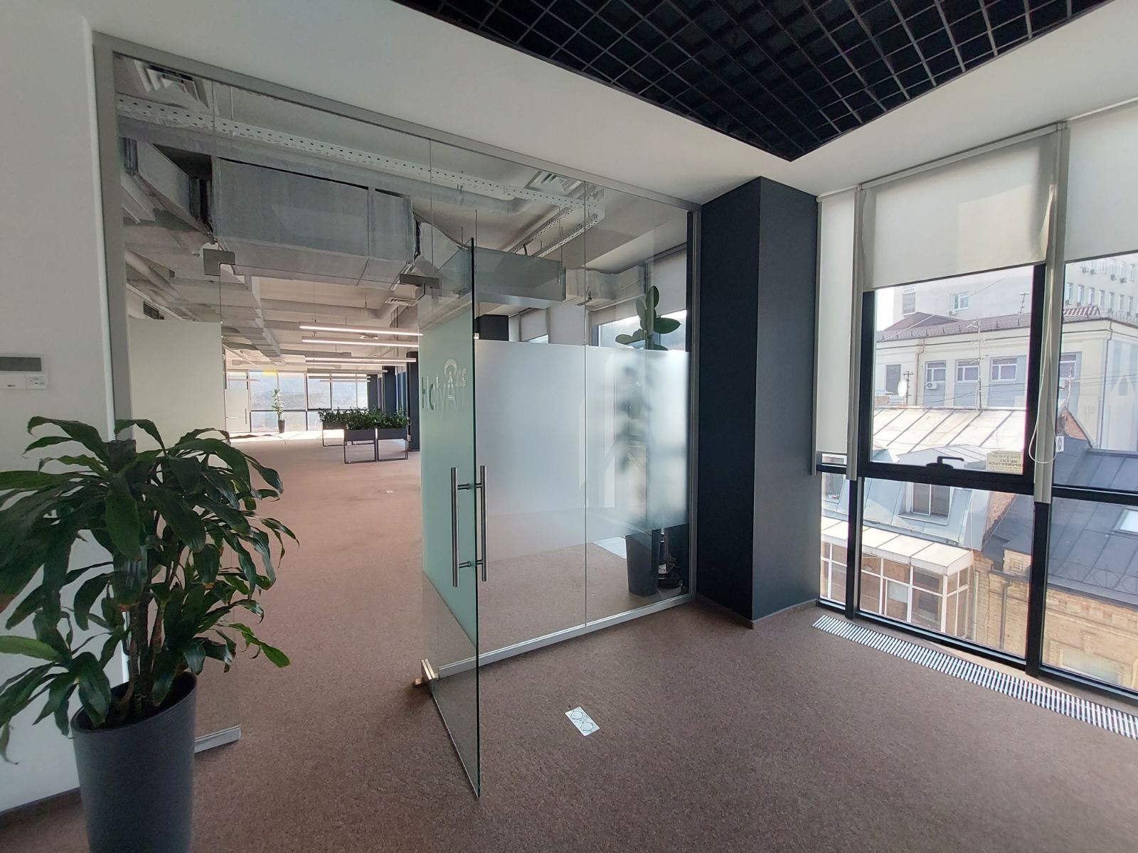 Аренда офиса 700 м², Кирилловская ул.