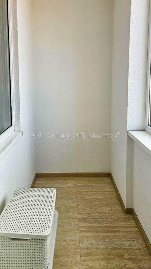 Продажа 3-комнатной квартиры 106.9 м², Голосеевский просп., 95А