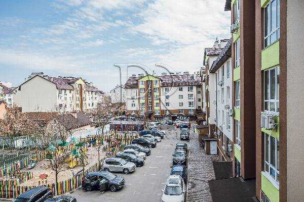 Продаж 1-кімнатної квартири 34 м², Кошова вулиця, 107