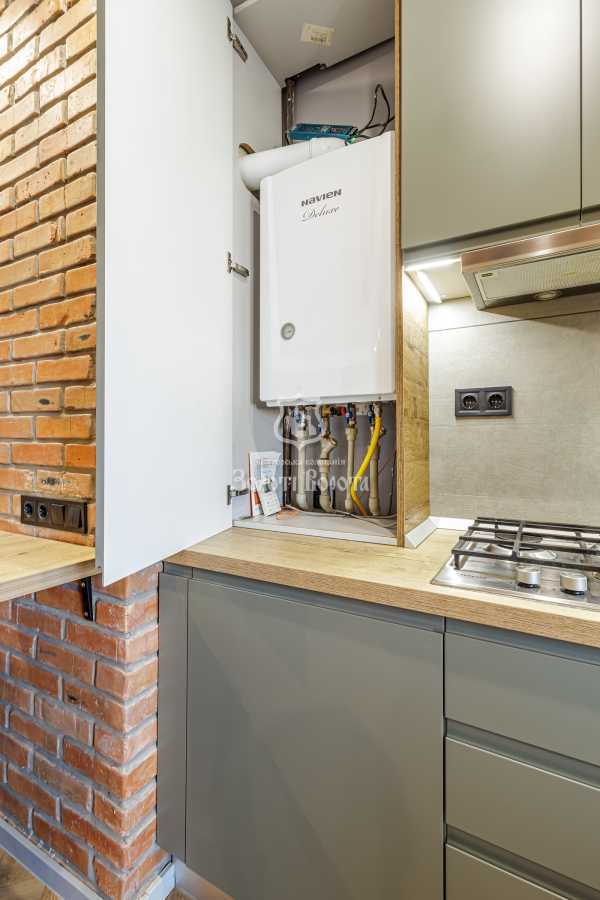 Продажа 2-комнатной квартиры 74.2 м², Академика Киприанова ул., Лебедєва, 1