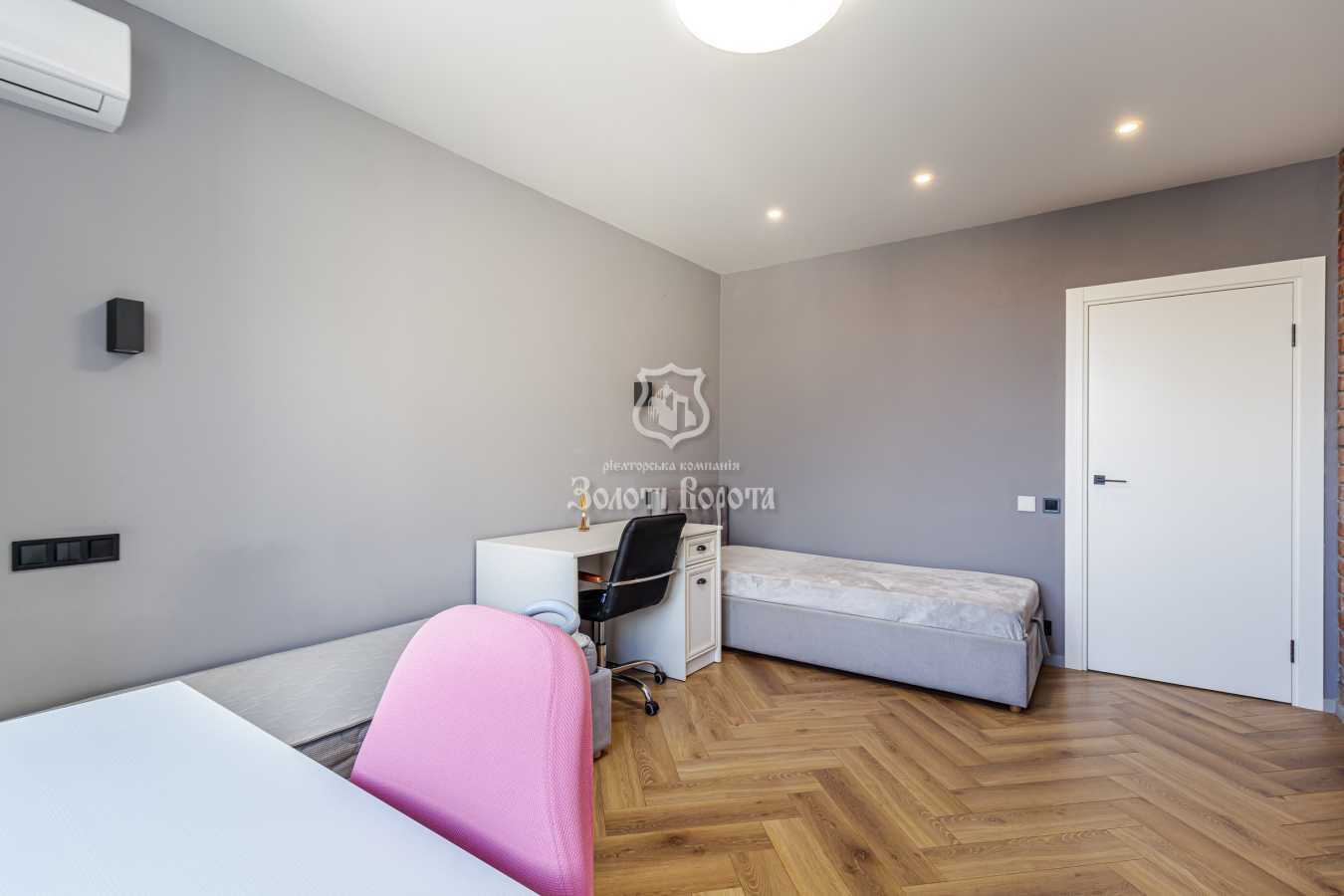 Продажа 2-комнатной квартиры 74.2 м², Академика Киприанова ул., Лебедєва, 1