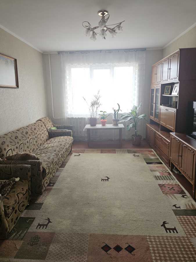 Продажа 3-комнатной квартиры 69.3 м², Героев Сталинграда просп., 48