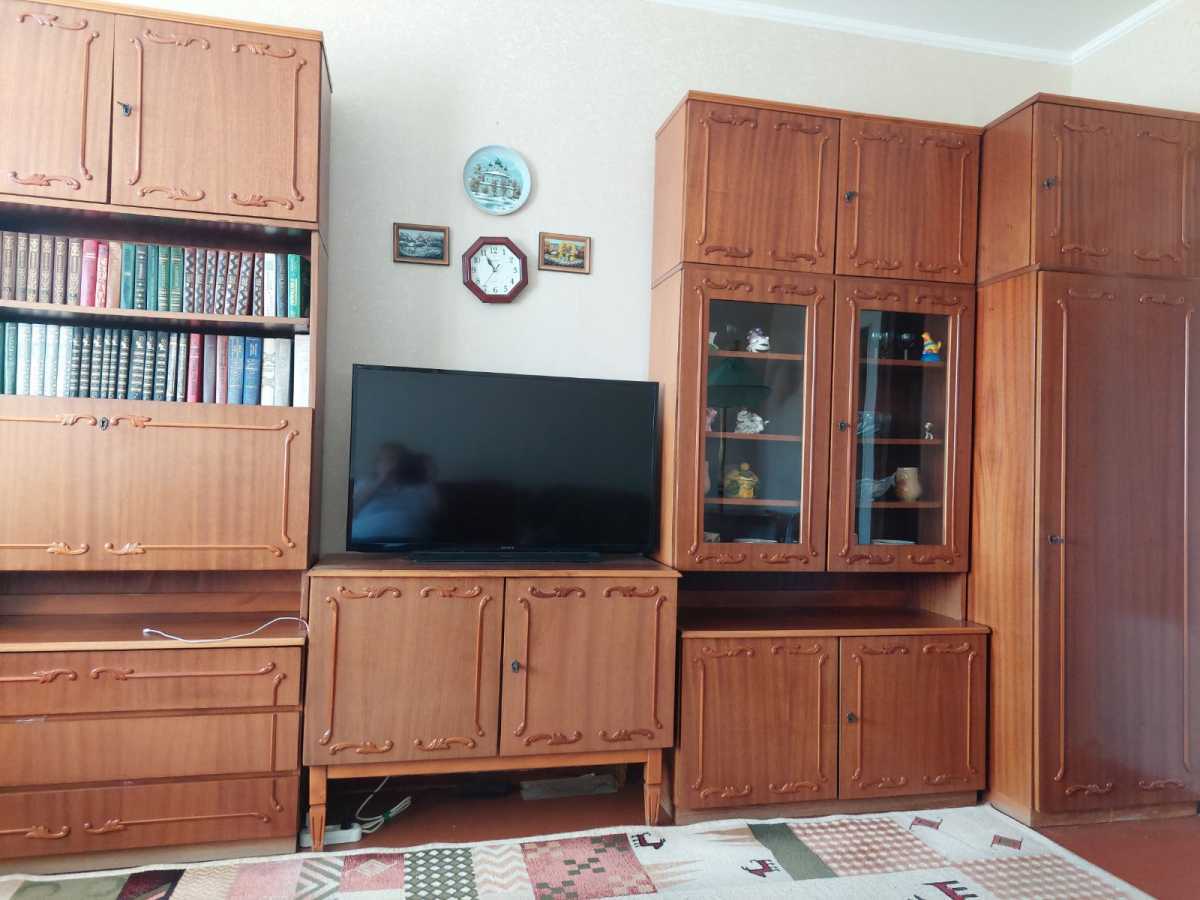 Продажа 3-комнатной квартиры 69.3 м², Героев Сталинграда просп., 48