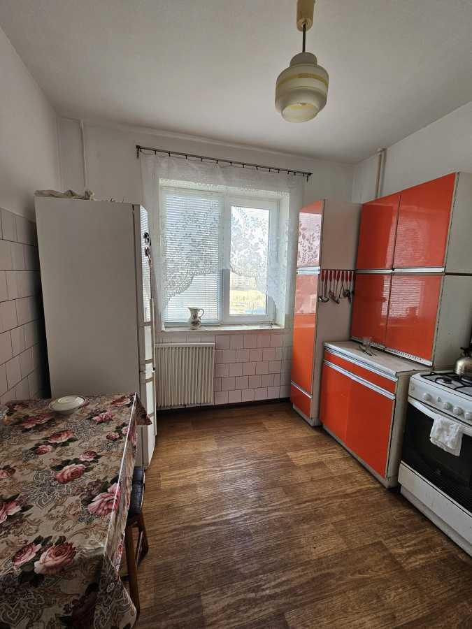 Продажа 3-комнатной квартиры 69.3 м², Героев Сталинграда просп., 48