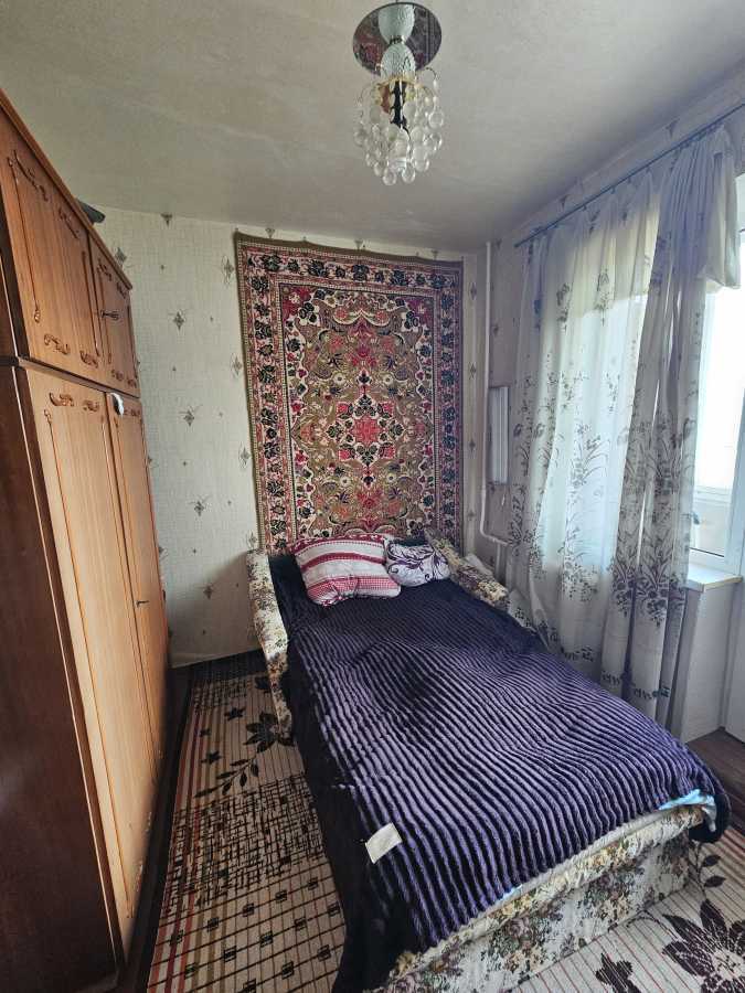 Продажа 3-комнатной квартиры 69.3 м², Героев Сталинграда просп., 48