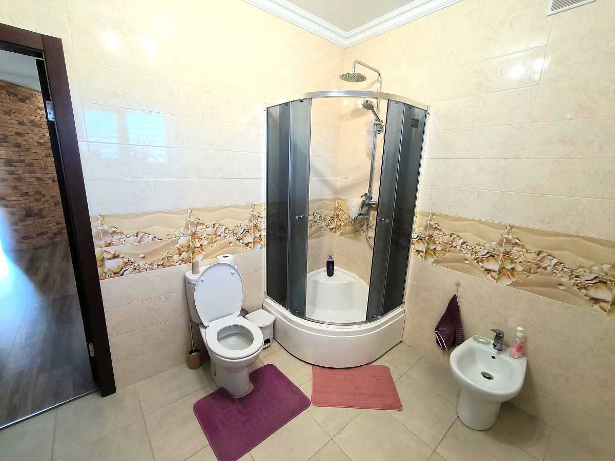 Продажа дома 221 м², квіткова