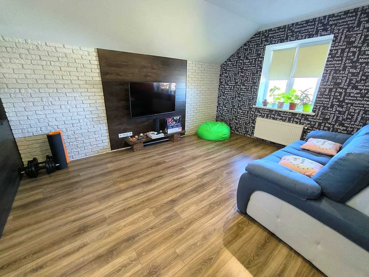 Продажа дома 221 м², квіткова