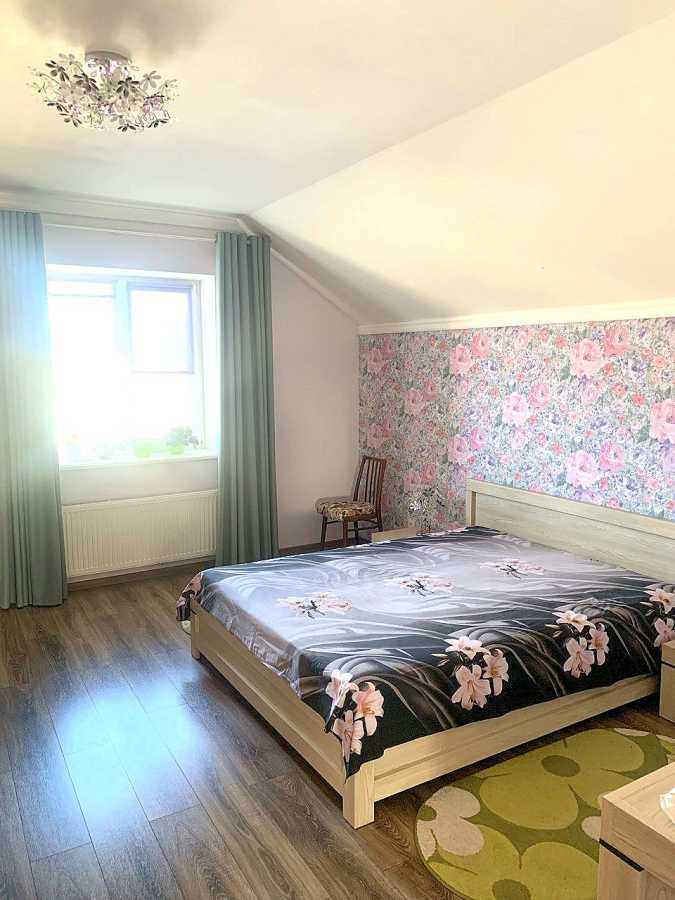 Продажа дома 221 м², квіткова