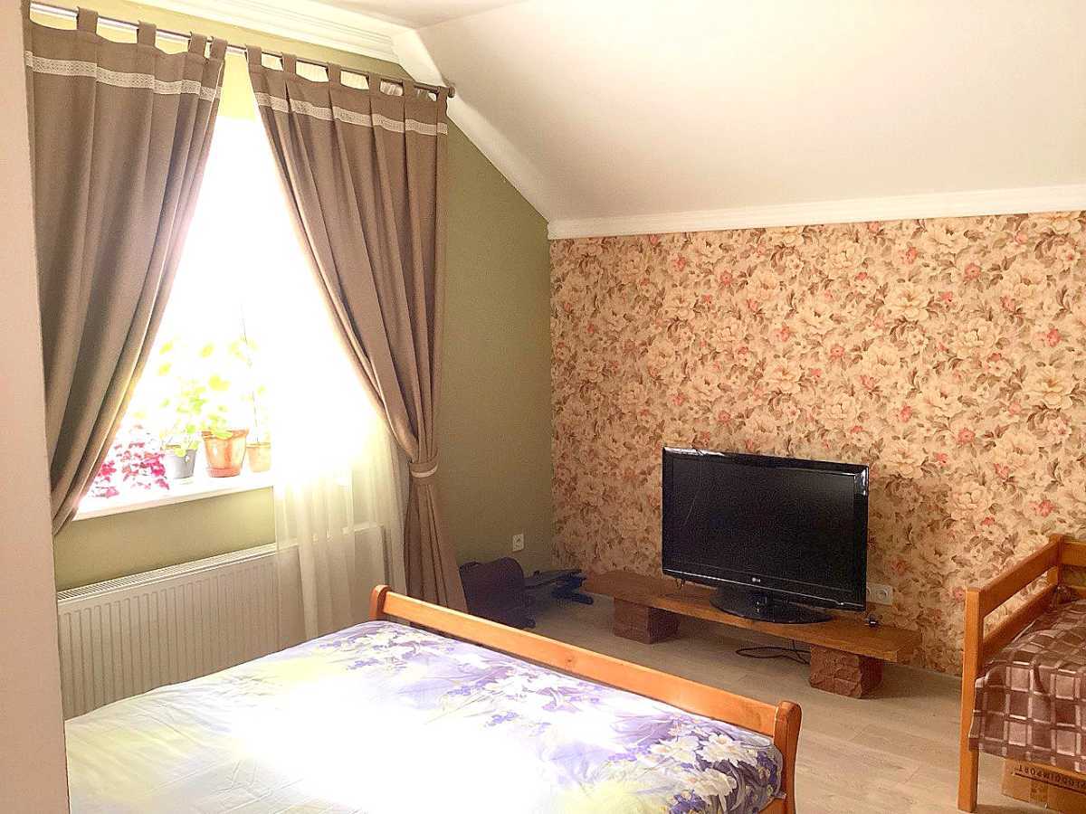 Продажа дома 221 м², квіткова