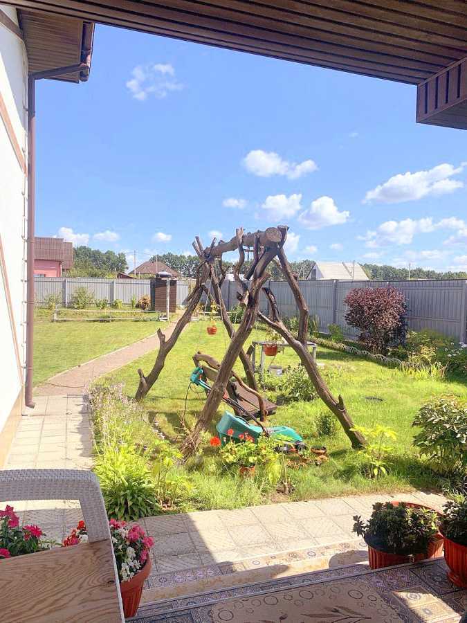 Продажа дома 221 м², квіткова