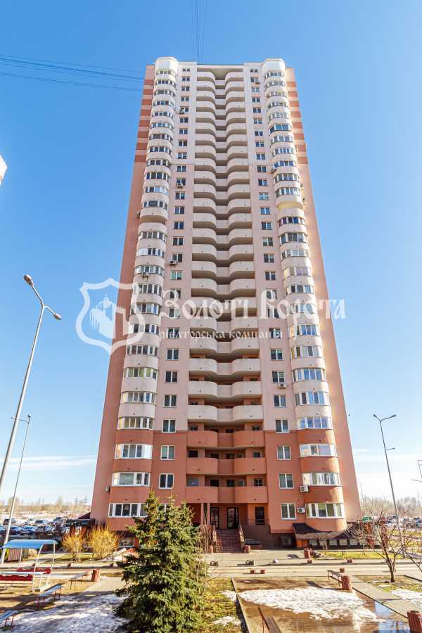 Продажа 3-комнатной квартиры 79.9 м², Соломии Крушельницкой ул., 15