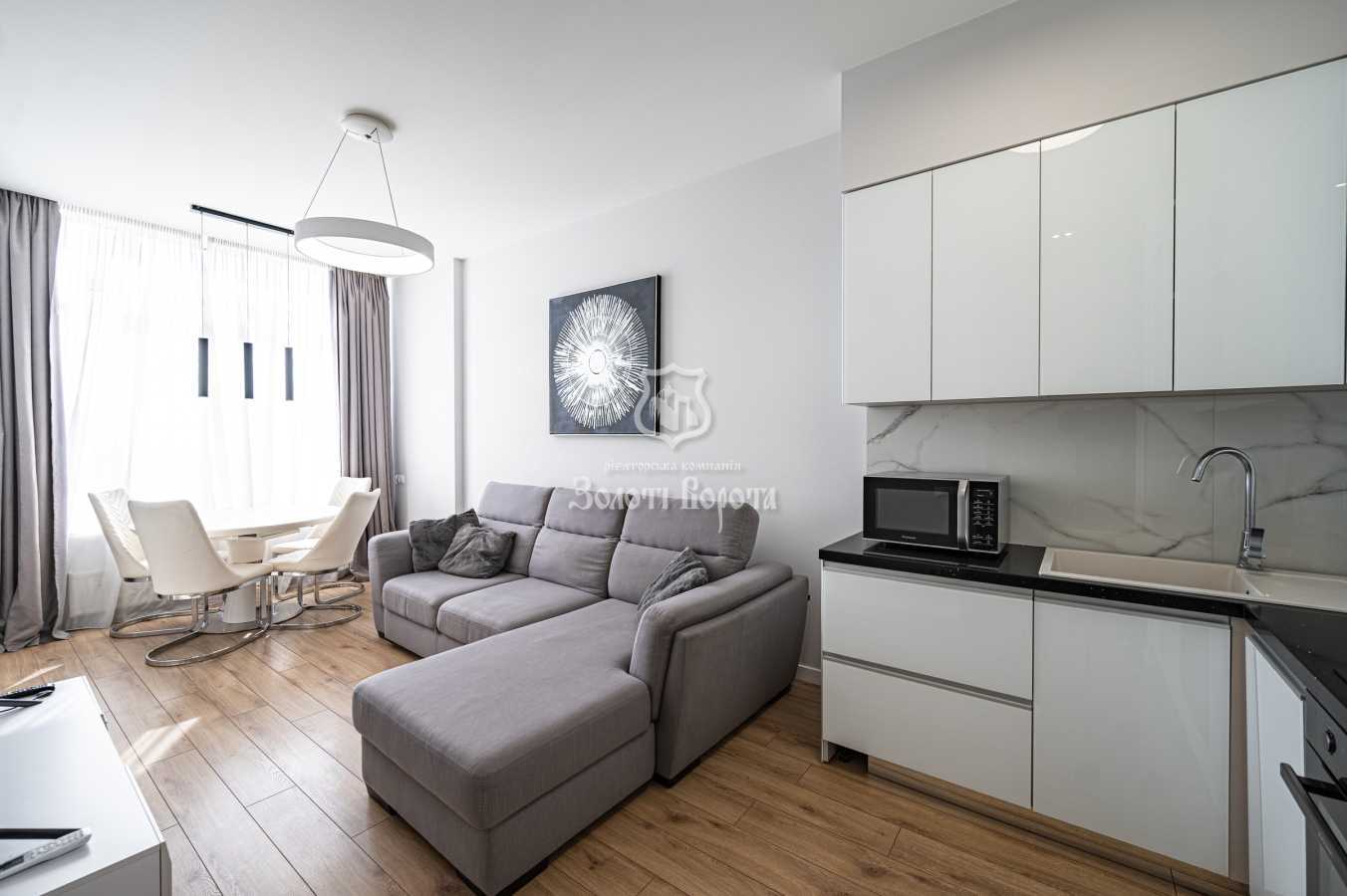 Продажа 2-комнатной квартиры 70.2 м², Евгения Коновальца ул., 44А