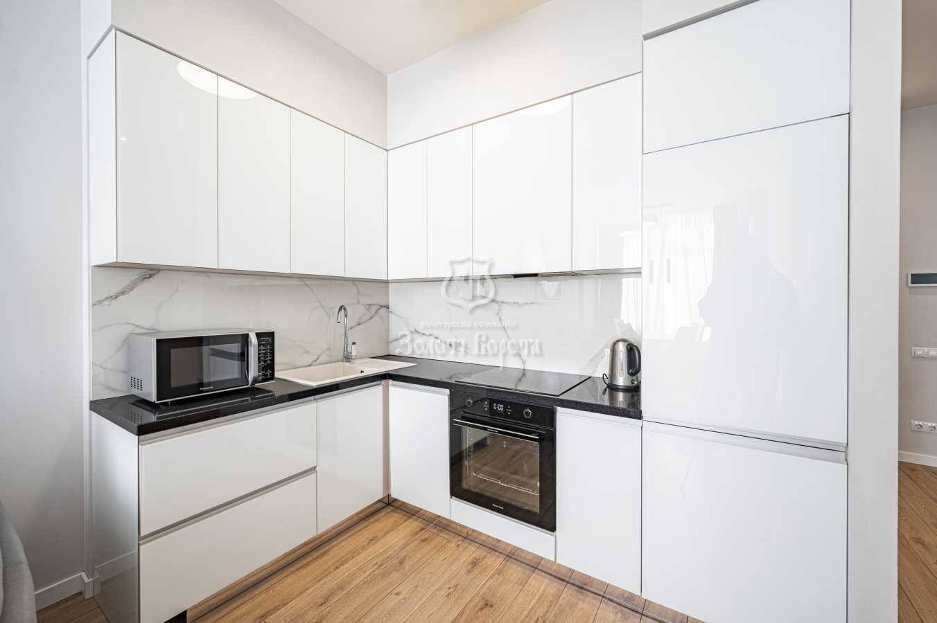 Продажа 2-комнатной квартиры 70.2 м², Евгения Коновальца ул., 44А