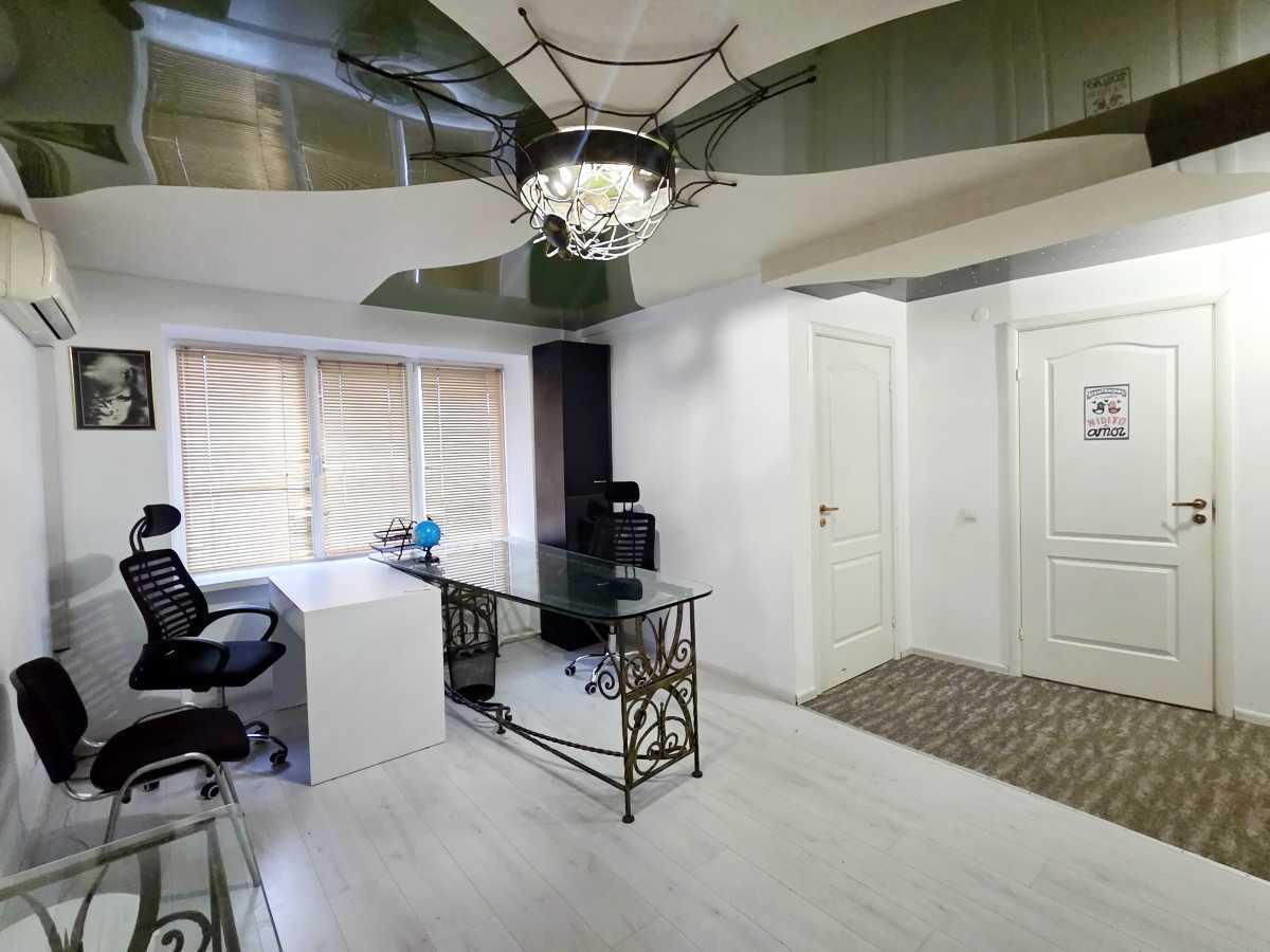 Оренда офісу 30 м², Кловський узвіз, 12