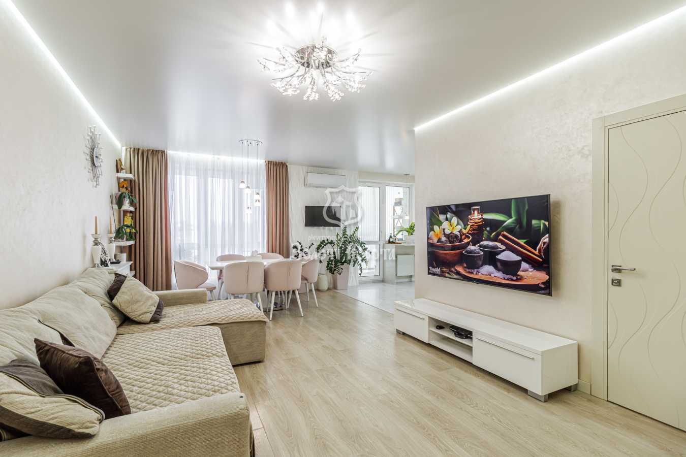 Продаж 3-кімнатної квартири 112 м², Метрологічна вул., 54