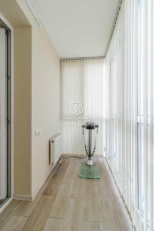 Продаж 3-кімнатної квартири 112 м², Метрологічна вул., 54