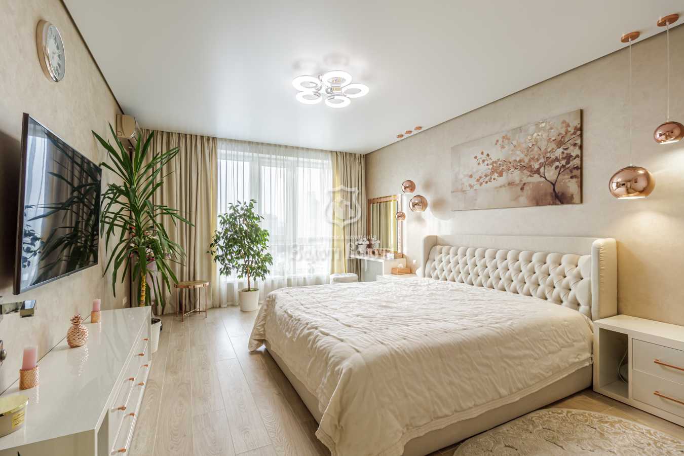 Продаж 3-кімнатної квартири 112 м², Метрологічна вул., 54