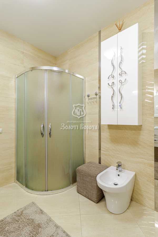 Продаж 3-кімнатної квартири 112 м², Метрологічна вул., 54