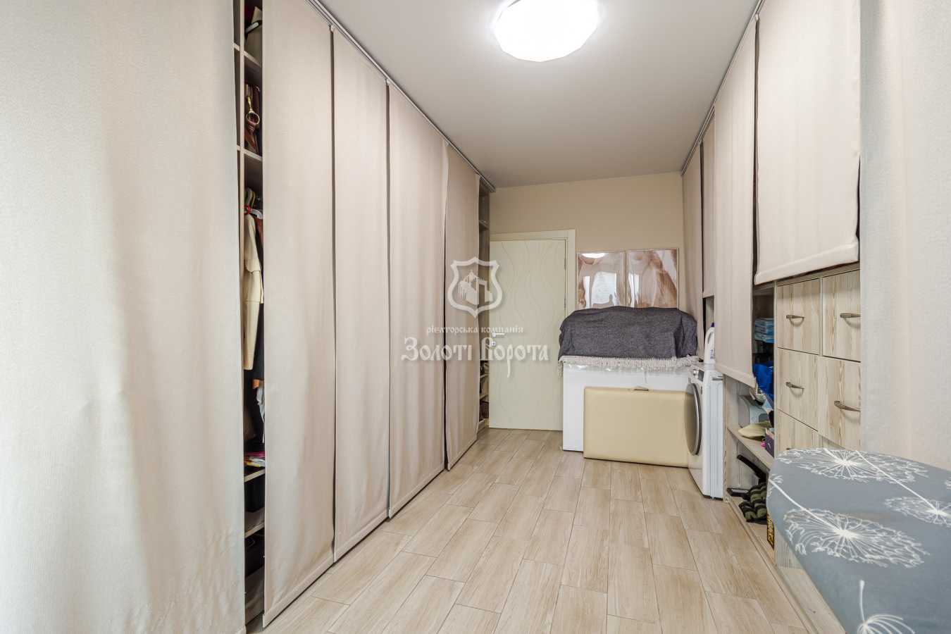 Продаж 3-кімнатної квартири 112 м², Метрологічна вул., 54