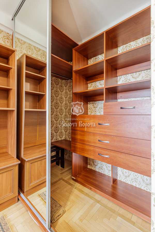 Продажа 2-комнатной квартиры 45.6 м², Кирилловская ул., 172