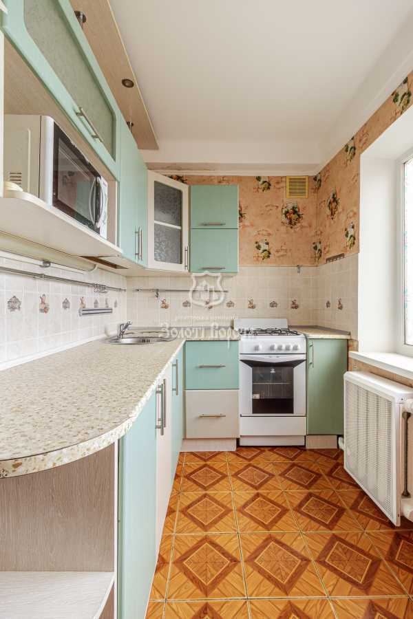 Продажа 2-комнатной квартиры 45.6 м², Кирилловская ул., 172