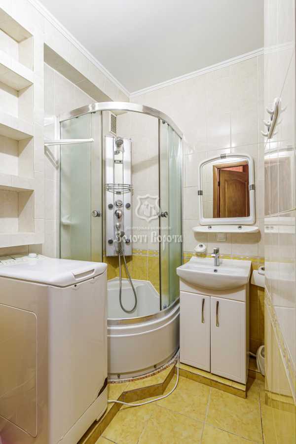 Продажа 2-комнатной квартиры 45.6 м², Кирилловская ул., 172