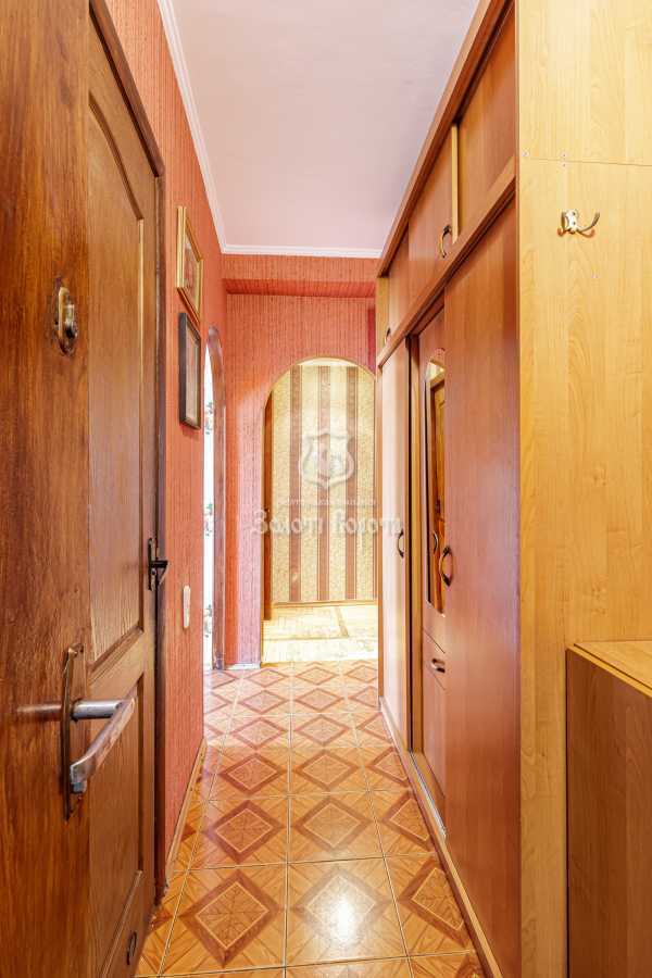 Продажа 2-комнатной квартиры 45.6 м², Кирилловская ул., 172