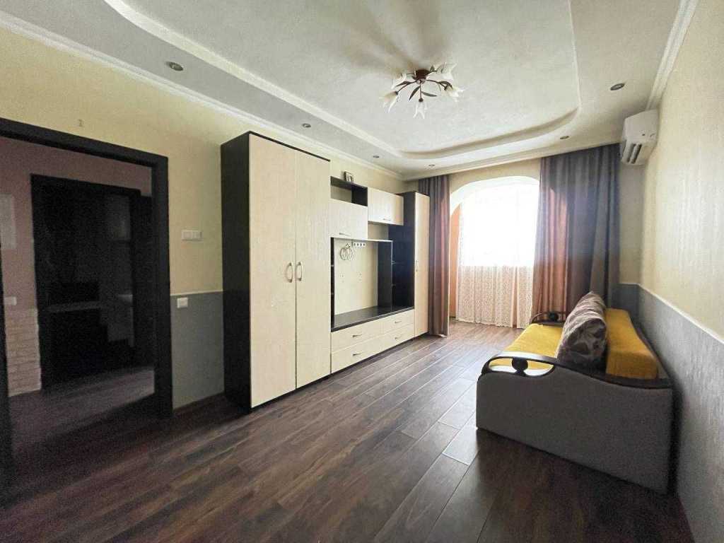 Продаж 1-кімнатної квартири 37.2 м², Зоряна вул., 27