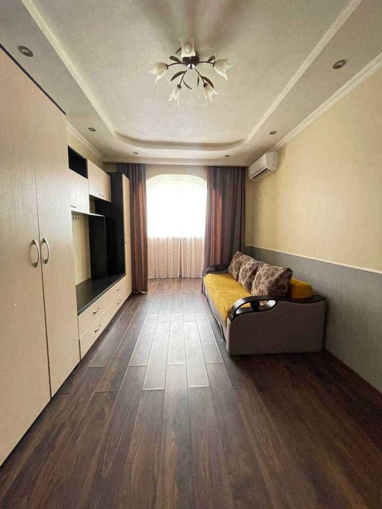 Продаж 1-кімнатної квартири 37.2 м², Зоряна вул., 27