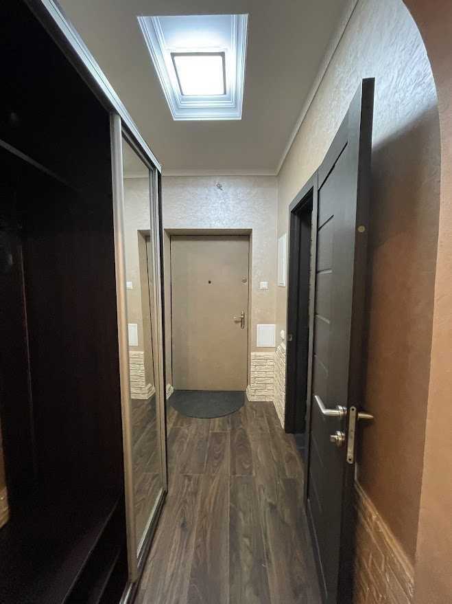 Продаж 1-кімнатної квартири 37.2 м², Зоряна вул., 27