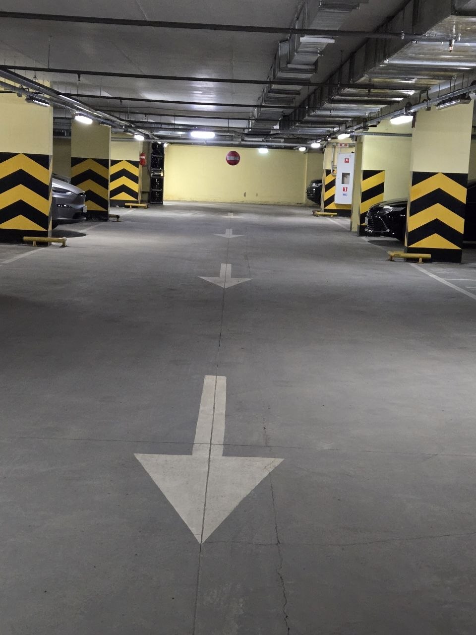 Продажа машиноместа 16 м², Героев Сталинграда просп., 2Д