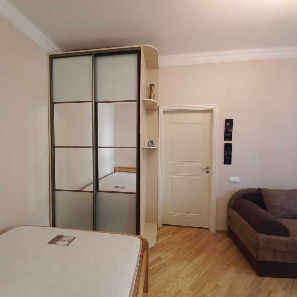 Оренда 1-кімнатної квартири 38 м², Бурмистенка вул., 9/10