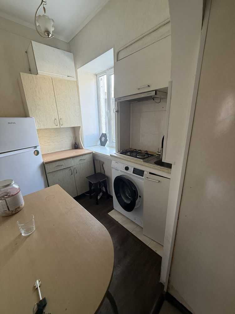 Продаж 1-кімнатної квартири 20 м², Леонтовича вул.