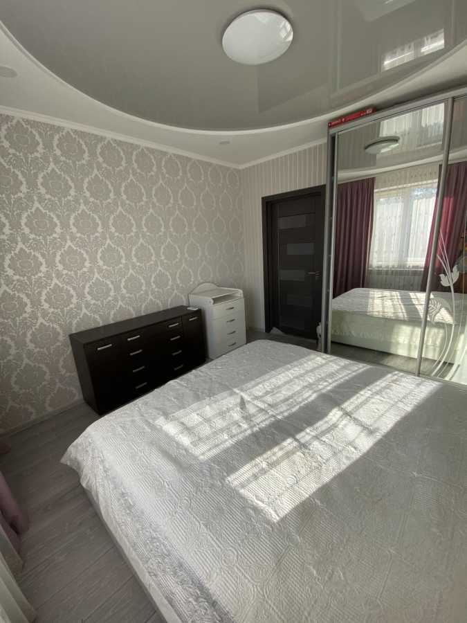 Оренда 2-кімнатної квартири 45 м², Військова вул., 161