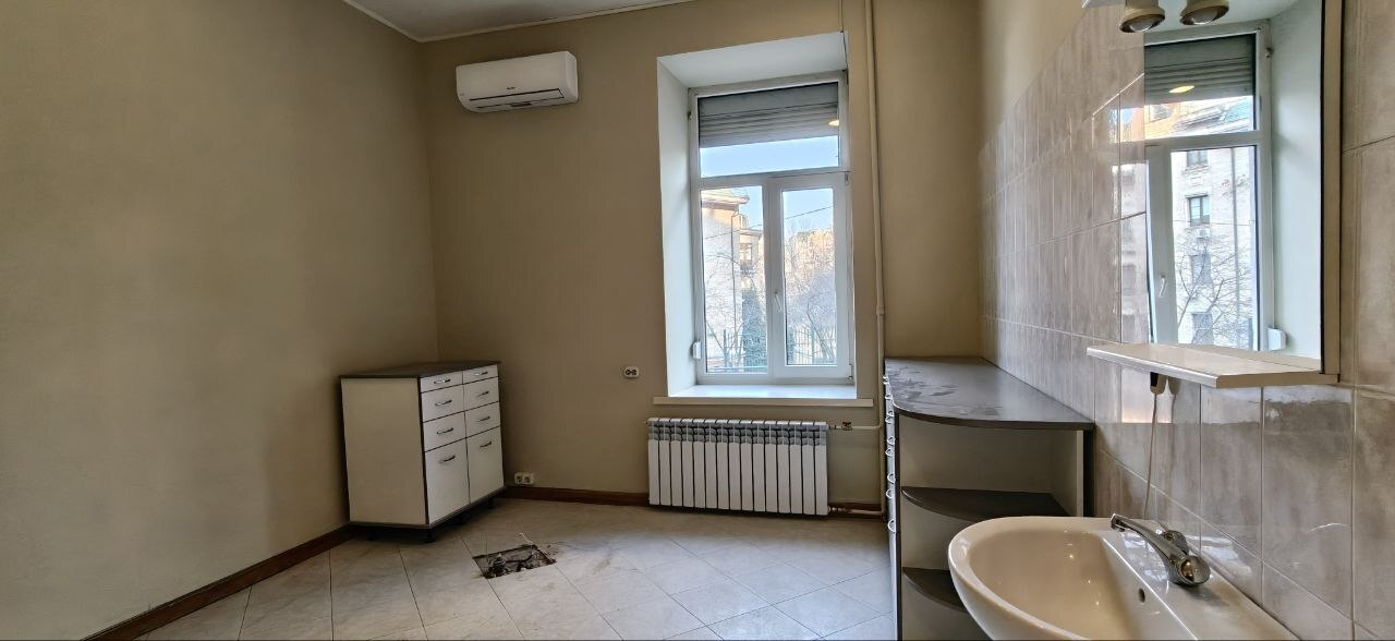 Аренда помещения свободного назначения 56 м², Бехтеревский пер.