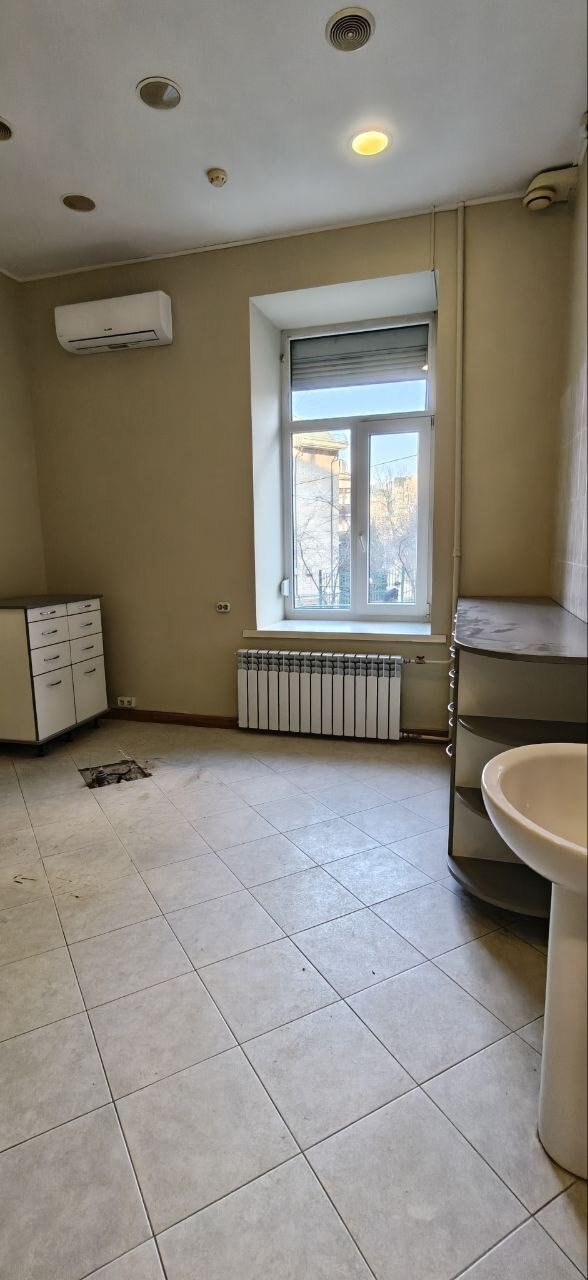 Аренда помещения свободного назначения 56 м², Бехтеревский пер.